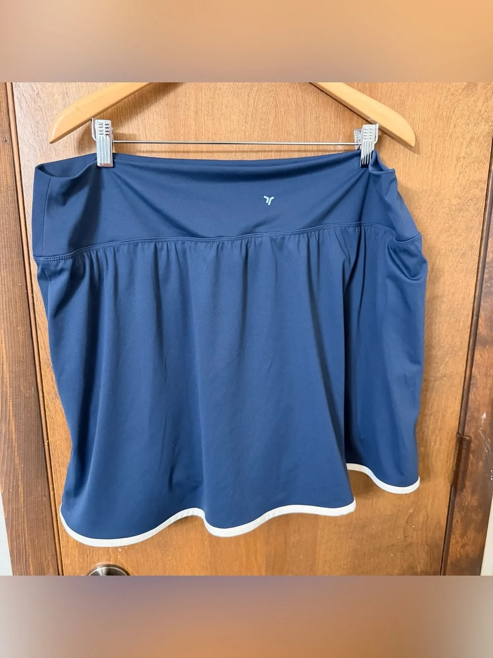 Old Navy 2X Navy Blue Faux Wrap Powesoft Skort with White Piping